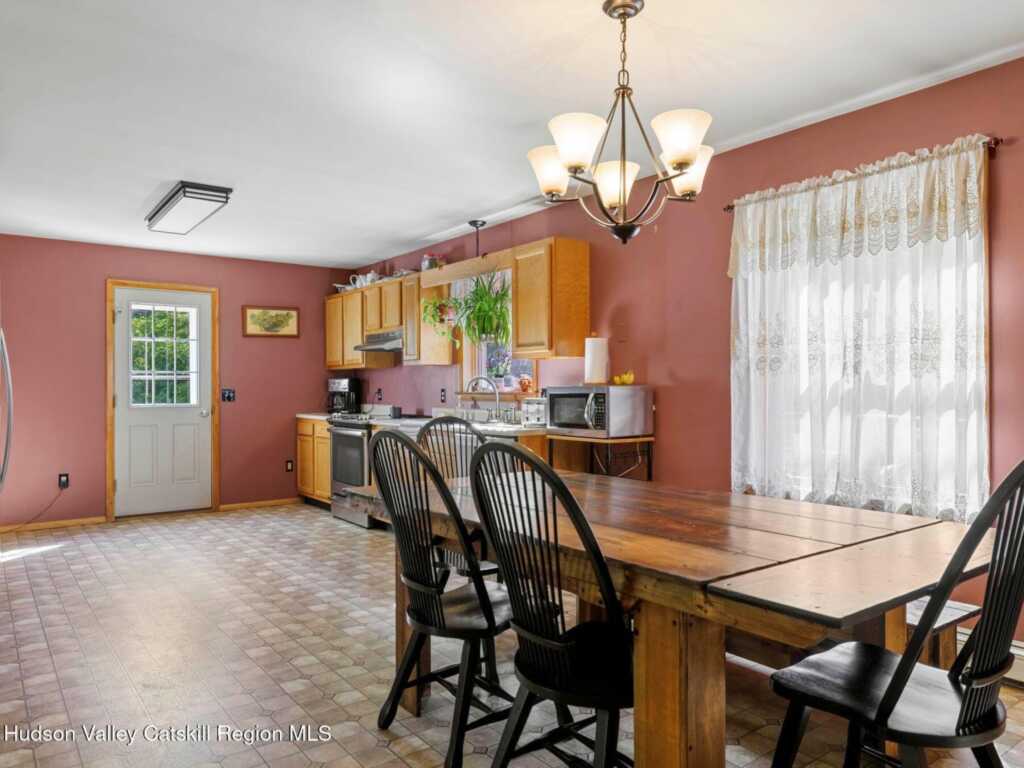 235 Wilbur Avenue, Kingston, NY 12401 - Photo 13 of 34