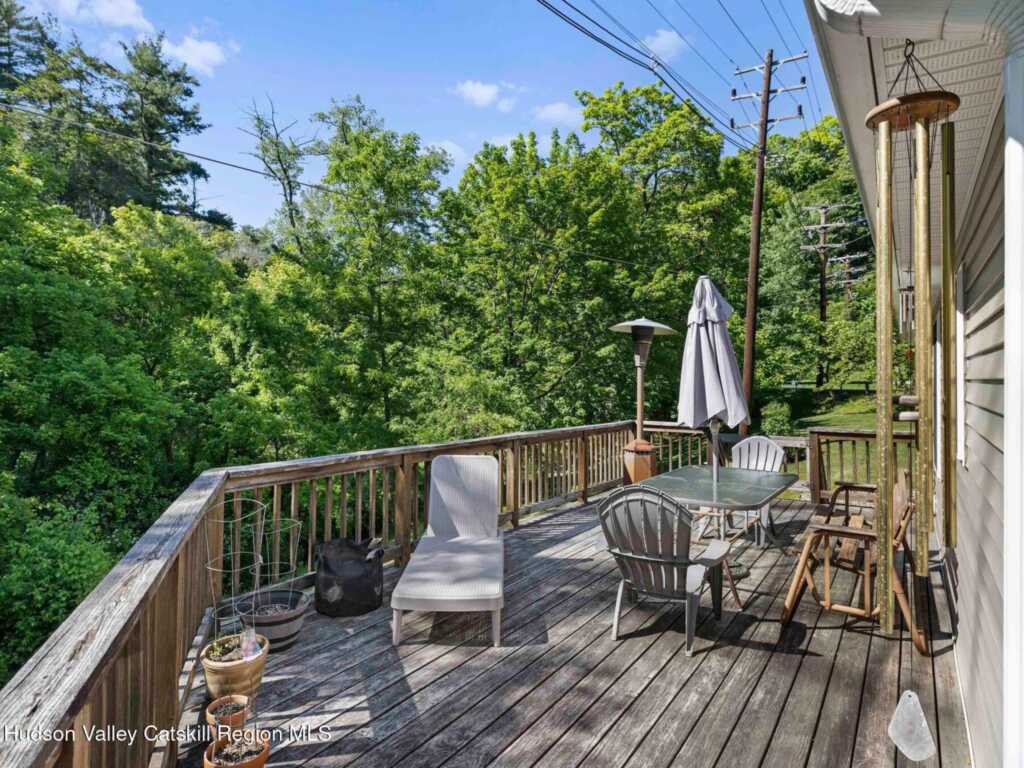 235 Wilbur Avenue, Kingston, NY 12401 - Photo 6 of 34