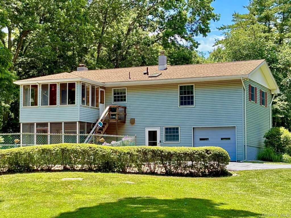 6 Kipsbergen Drive, Rhinebeck, NY 12572 - Photo 3 of 27
