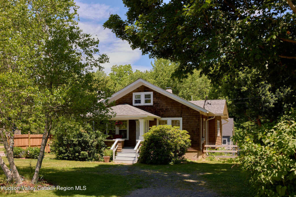 75 Brookside Road, New Paltz, NY 12561