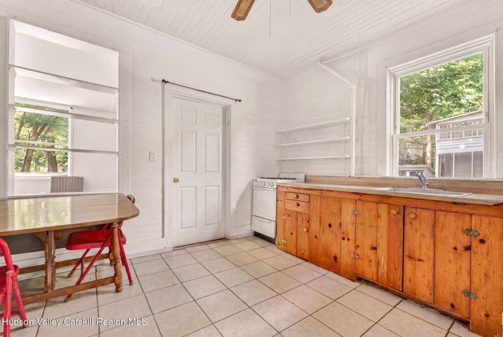 123 Tinker Street, Woodstock, NY 12498 - Photo 8 of 24