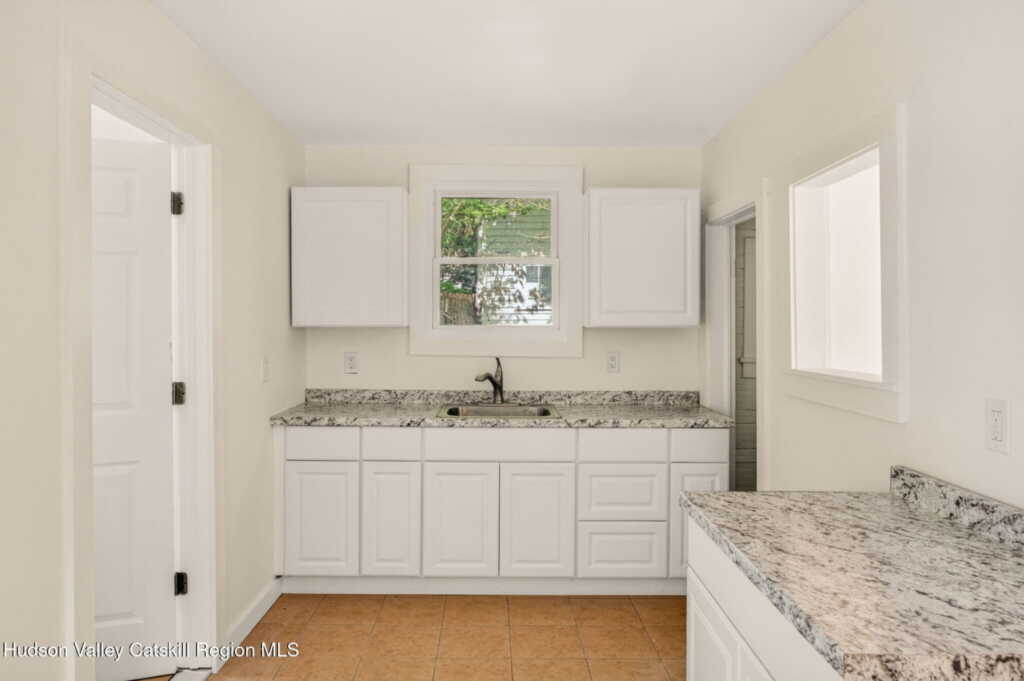 125 Tinker Street, Woodstock, NY 12498 - Photo 7 of 18