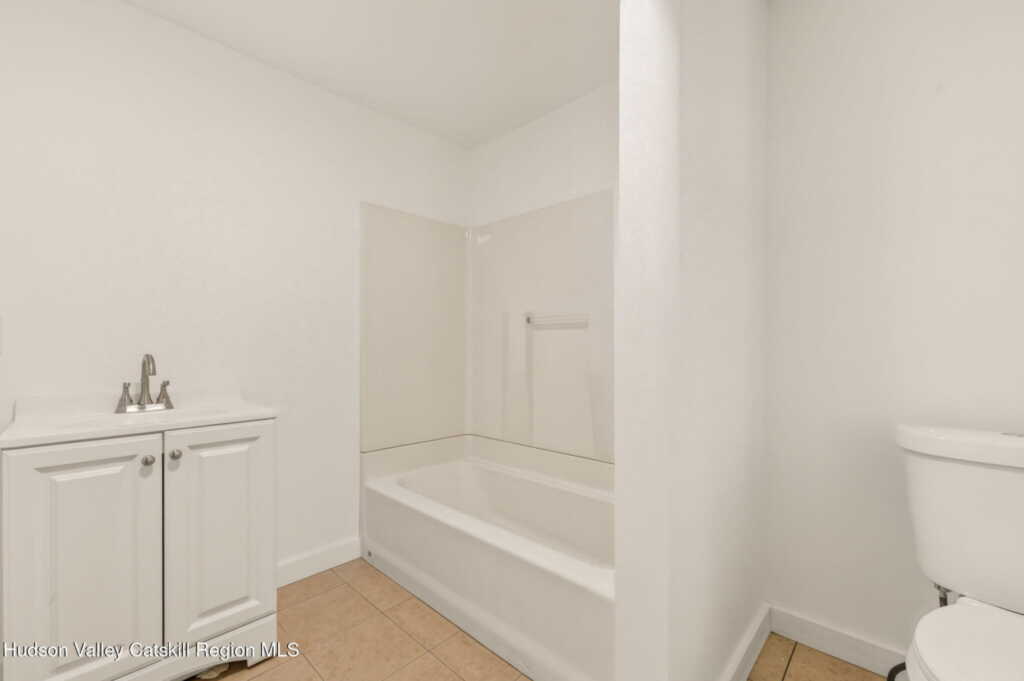 125 Tinker Street, Woodstock, NY 12498 - Photo 9 of 18