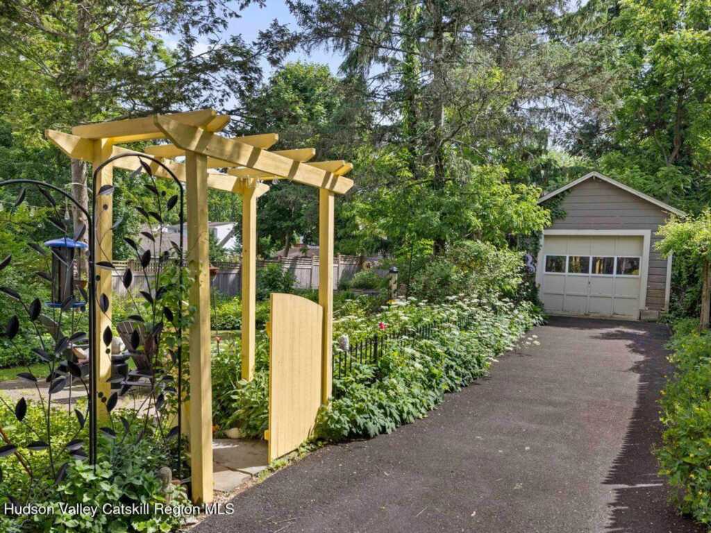 67 Fairmont Avenue, Kingston, NY 12401 - Photo 26 of 33