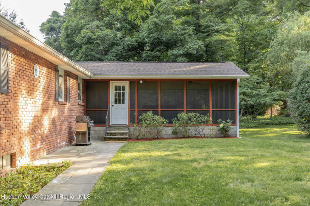 7 Arnold Drive, Woodstock, NY 12498 - Photo 9 of 50