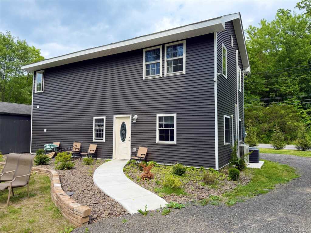 335 State Route 32, New Paltz, NY 12561