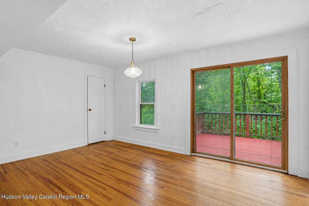 872 Route 212, Saugerties, NY 12477 - Photo 13 of 29