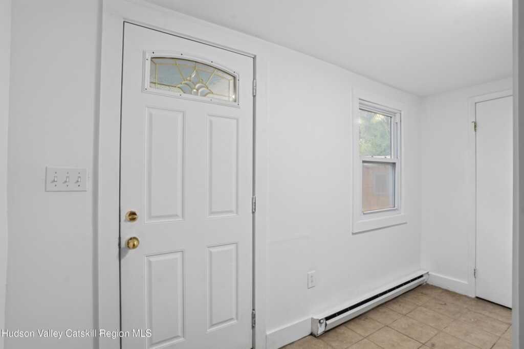 872 Route 212, Saugerties, NY 12477 - Photo 18 of 29