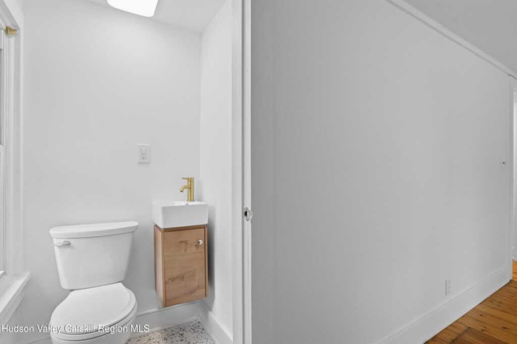 872 Route 212, Saugerties, NY 12477 - Photo 21 of 29