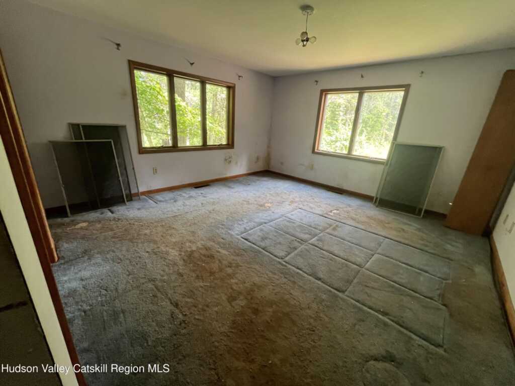 1145 Glasco Turnpike, Saugerties, NY 12477 - Photo 11 of 31
