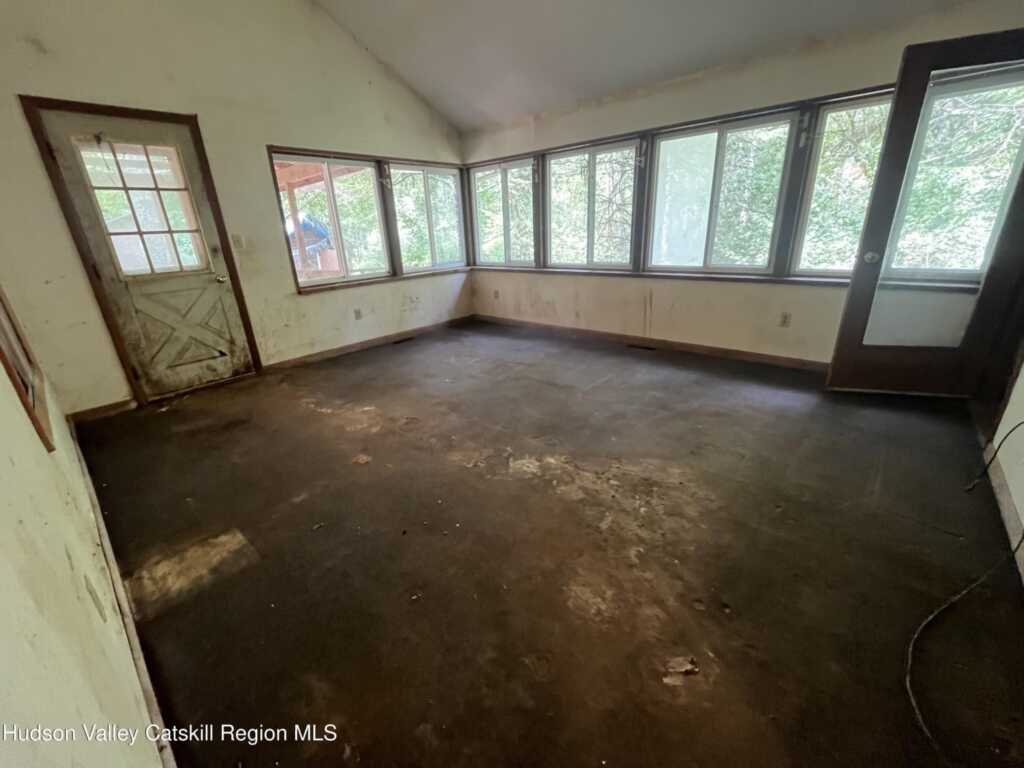 1145 Glasco Turnpike, Saugerties, NY 12477 - Photo 18 of 31