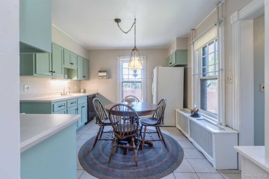 165 Clifton Avenue, Kingston, NY 12401 - Photo 14 of 50