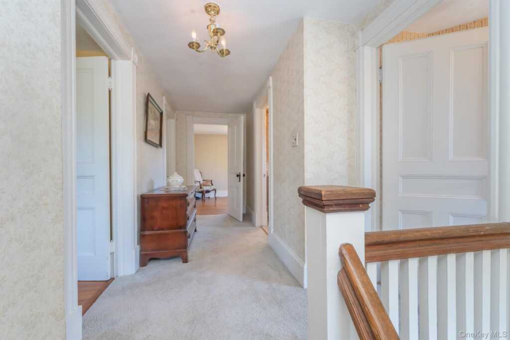 165 Clifton Avenue, Kingston, NY 12401 - Photo 19 of 50