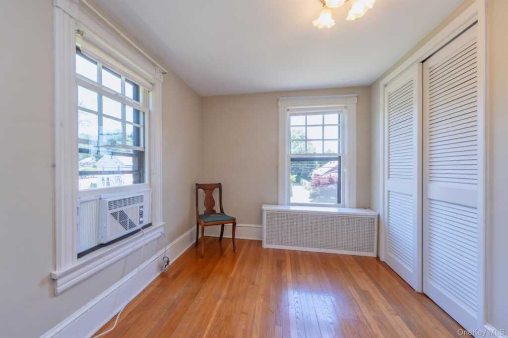 165 Clifton Avenue, Kingston, NY 12401 - Photo 23 of 50