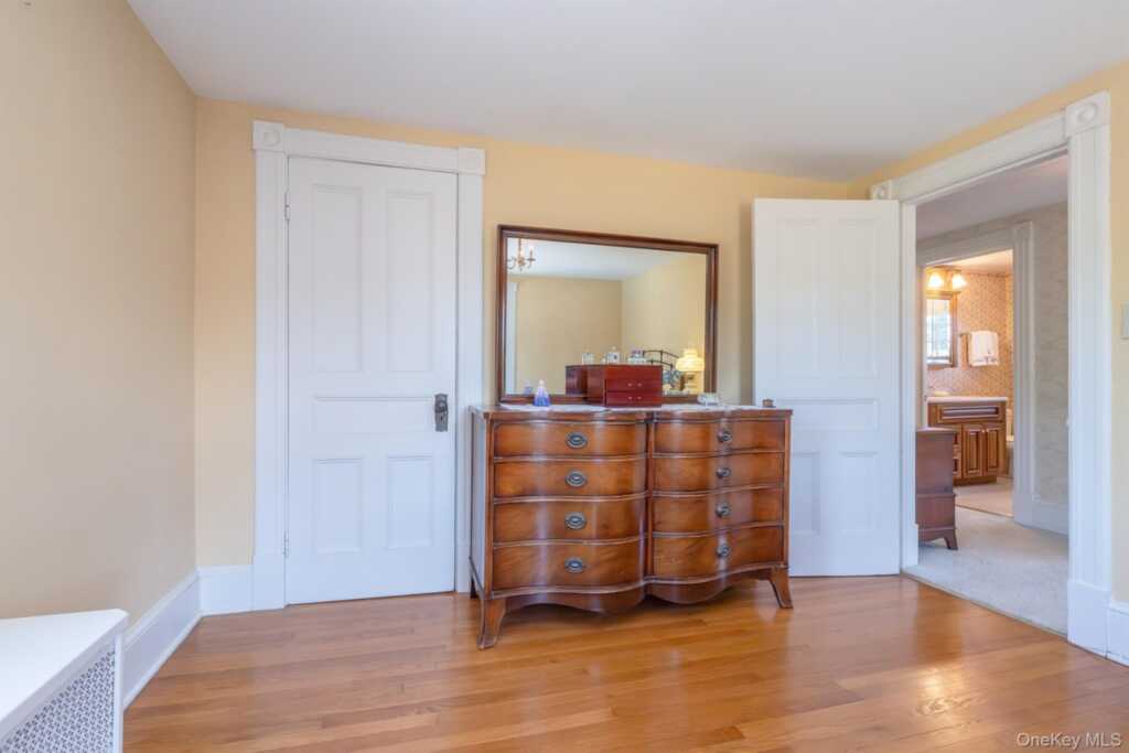 165 Clifton Avenue, Kingston, NY 12401 - Photo 28 of 50