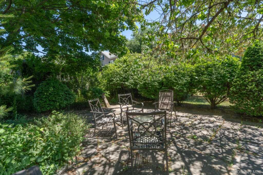 165 Clifton Avenue, Kingston, NY 12401 - Photo 40 of 50