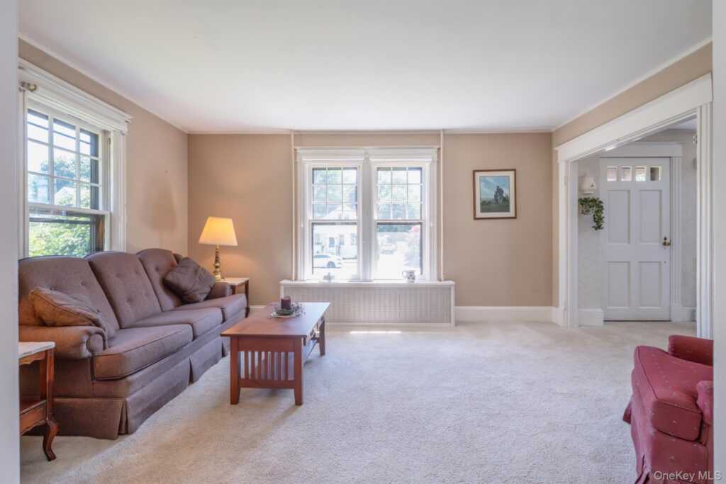 165 Clifton Avenue, Kingston, NY 12401 - Photo 9 of 50