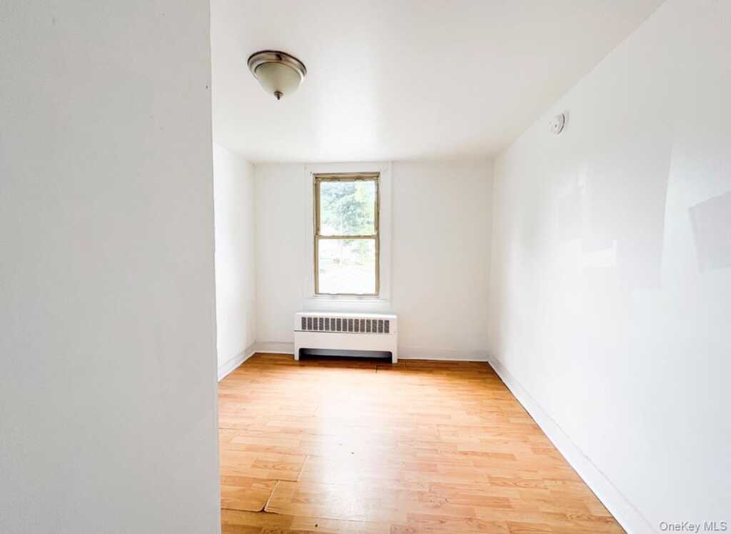 194 Hurley Avenue, Kingston, NY 12401 - Photo 7 of 9