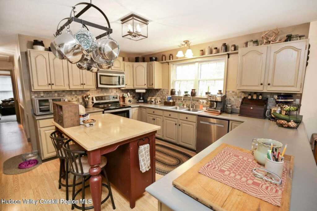 199 Echo Hill Road, Saugerties, NY 12477 - Photo 9 of 38