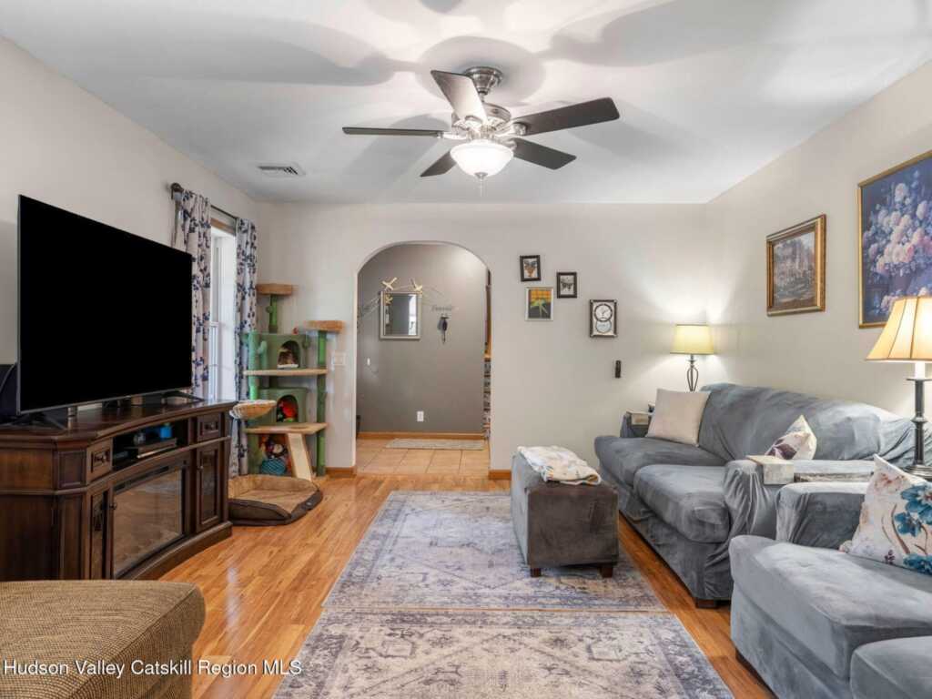 34 Lancelot Drive, Saugerties, NY 12477 - Photo 14 of 50