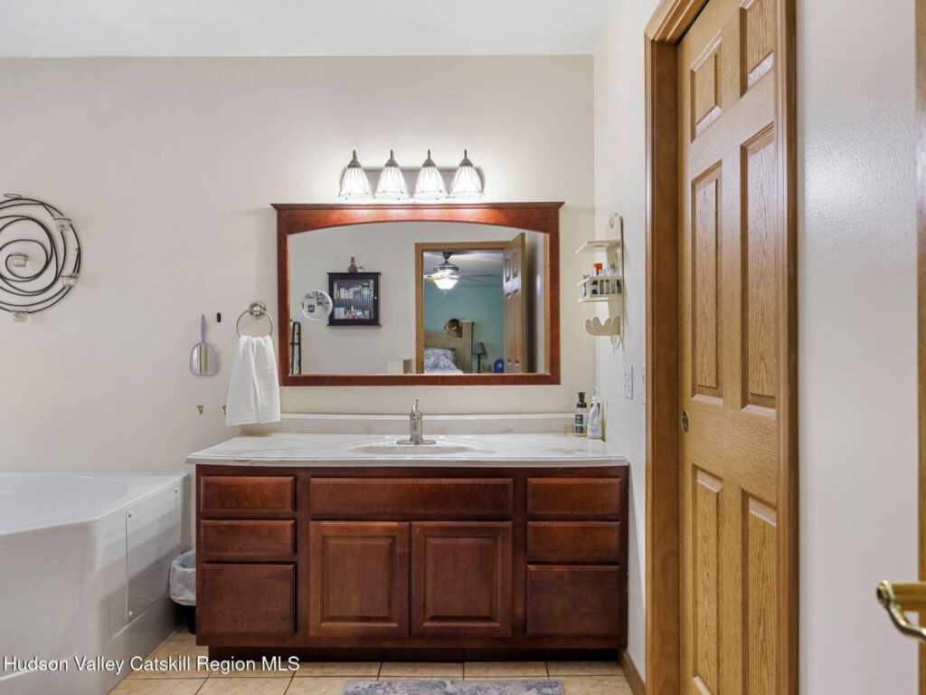34 Lancelot Drive, Saugerties, NY 12477 - Photo 24 of 50