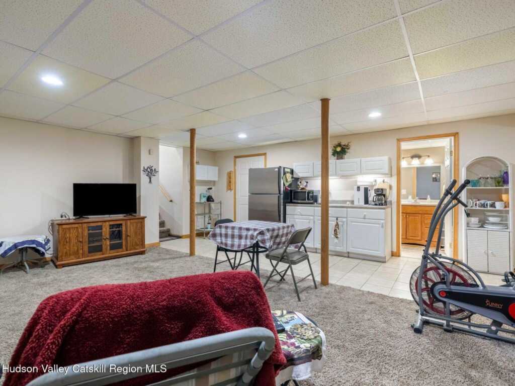 34 Lancelot Drive, Saugerties, NY 12477 - Photo 38 of 50