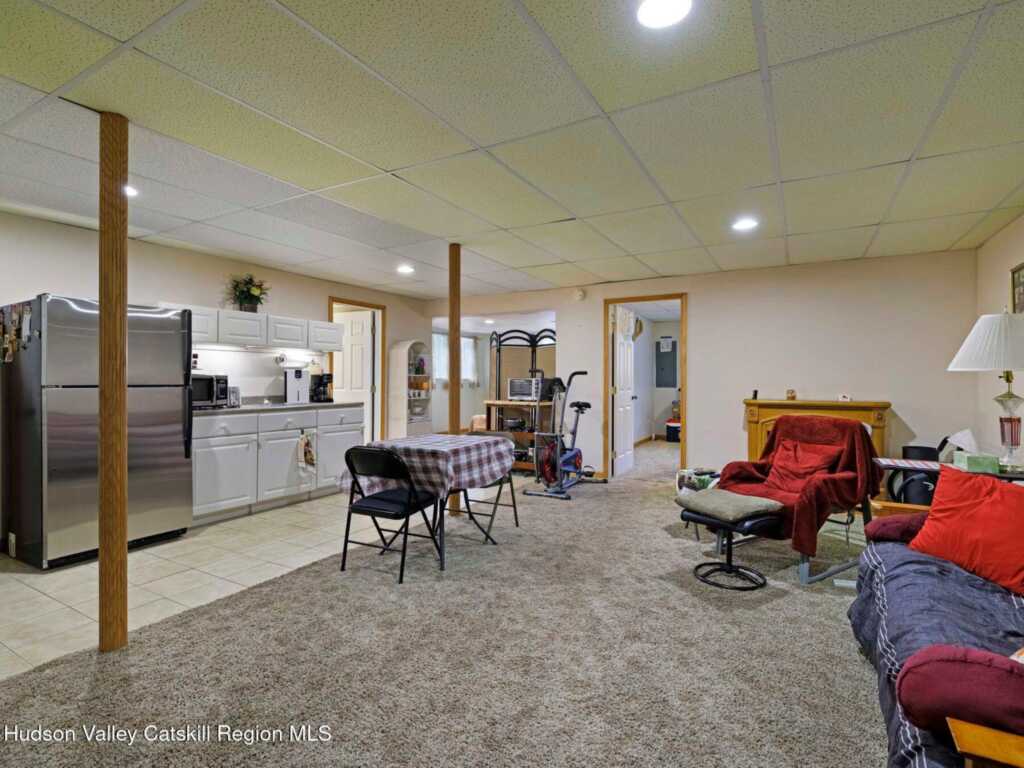 34 Lancelot Drive, Saugerties, NY 12477 - Photo 39 of 50