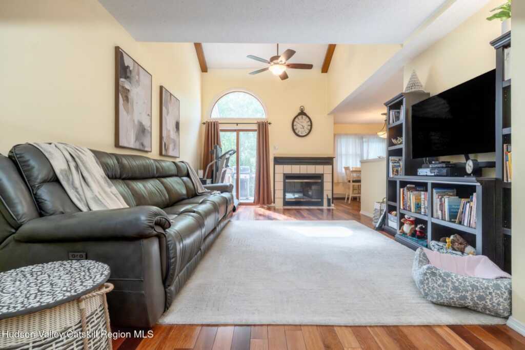 42 Red Maple Road, Saugerties, NY 12477 - Photo 2 of 12