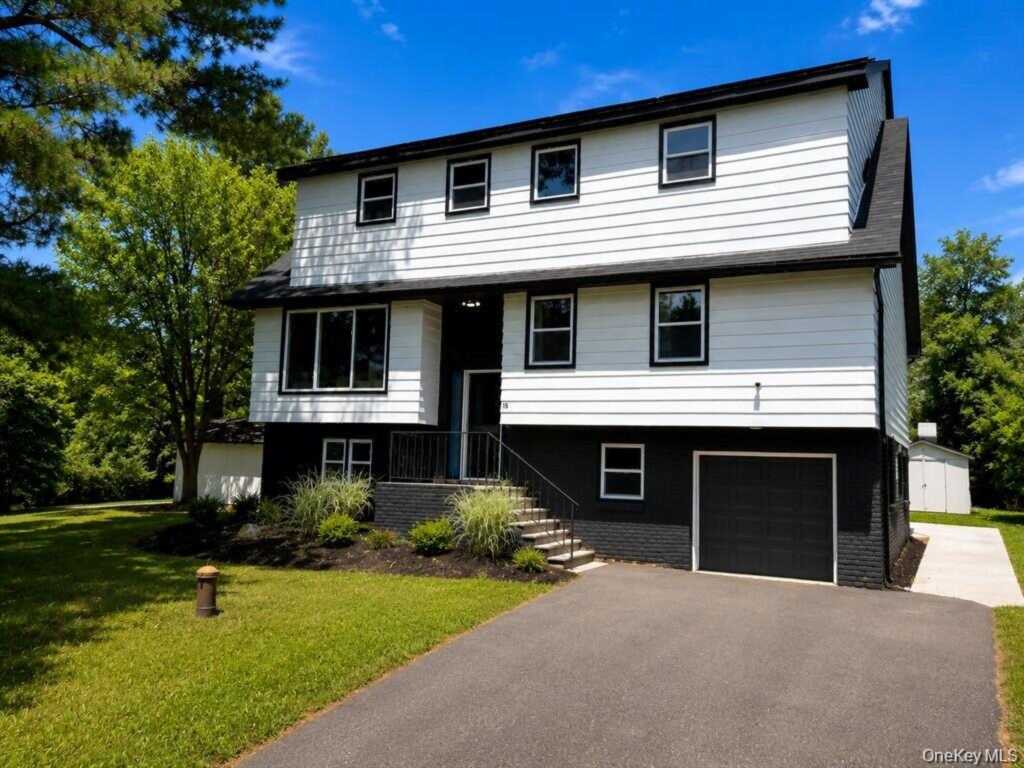 15 Nepale Drive, New Paltz, NY 12561