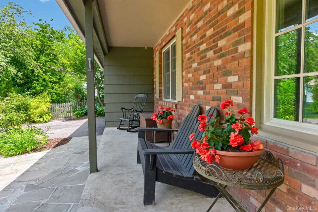 285 Morgan Hill Road, Hurley, NY 12443 - Photo 3 of 44