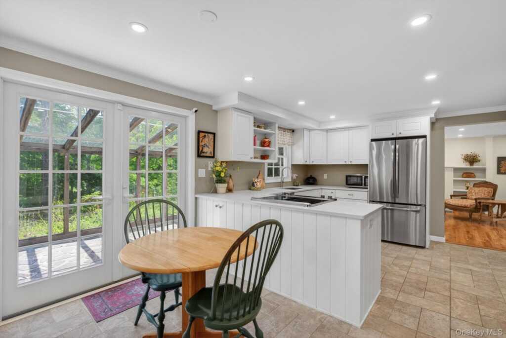 285 Morgan Hill Road, Hurley, NY 12443 - Photo 8 of 44