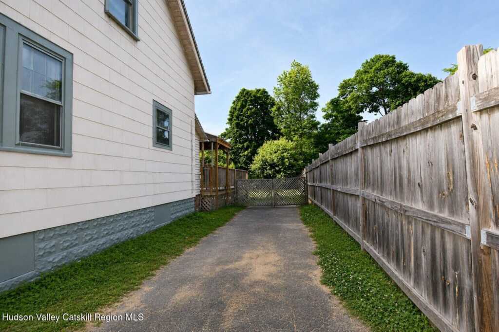 630 Route 212, Saugerties, NY 12477 - Photo 29 of 32