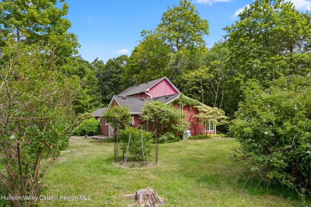 2323 Glasco Turnpike, Woodstock, NY 12498 - Photo 11 of 19