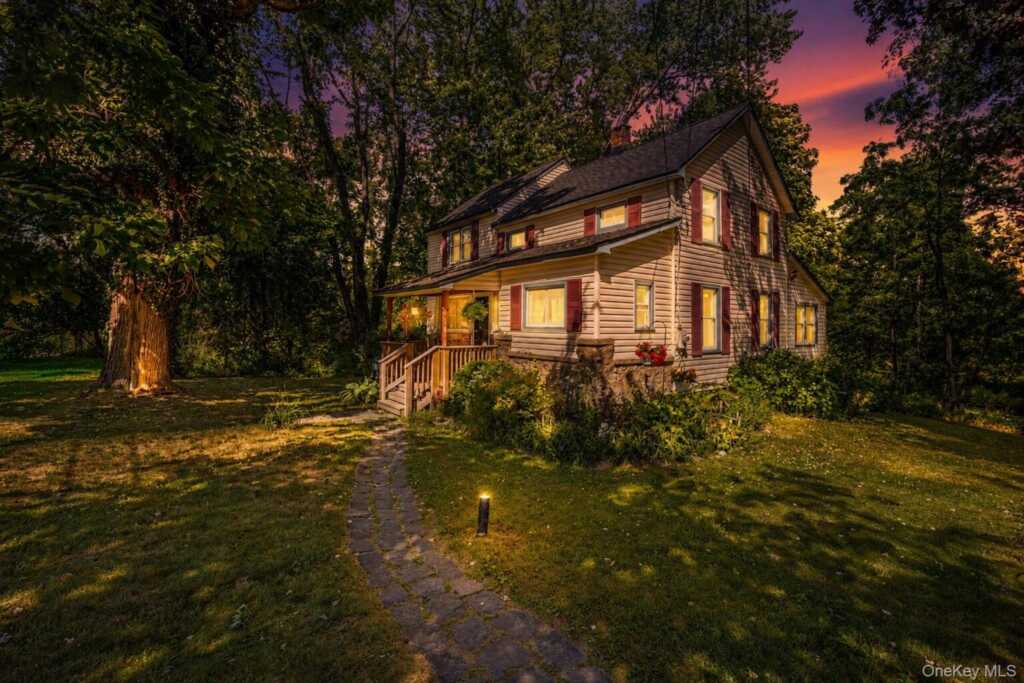 138 Ohioville Road, New Paltz, NY 12561