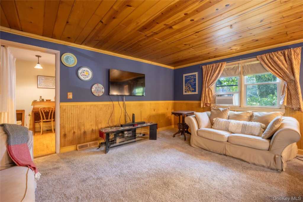 138 Ohioville Road, New Paltz, NY 12561 - Photo 11 of 40