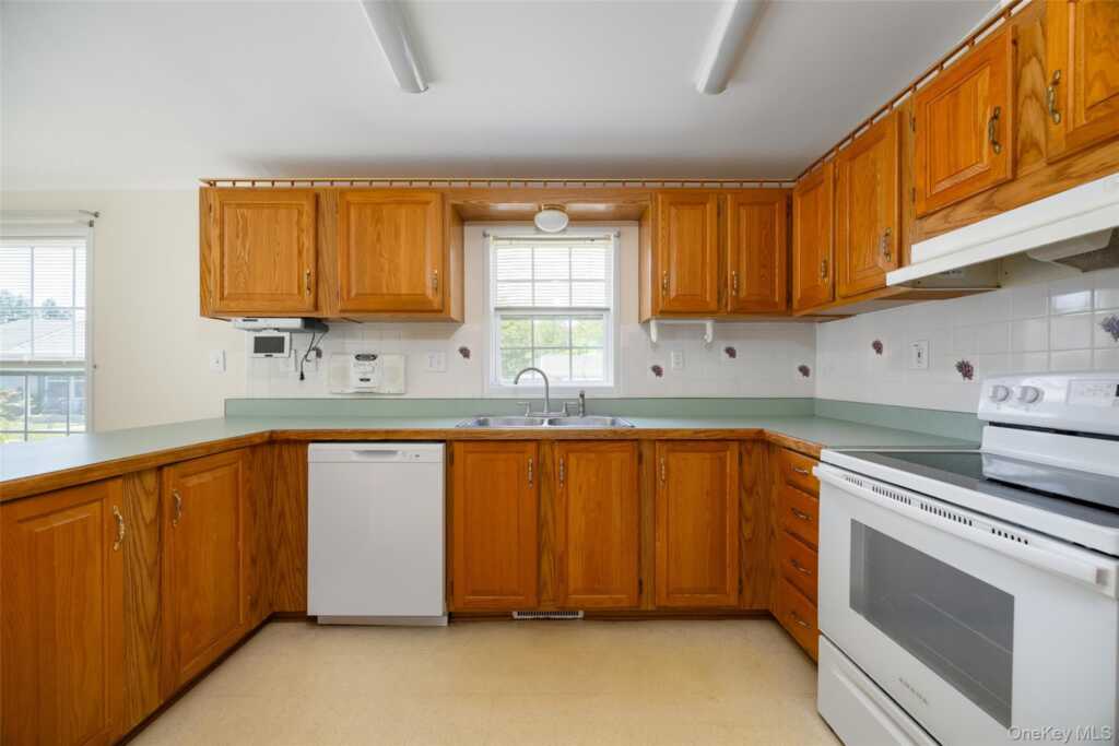 7139 Route 9, Rhinebeck, NY 12572 - Photo 6 of 23