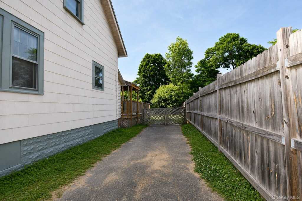 630 Route 212, Saugerties, NY 12477 - Photo 29 of 32