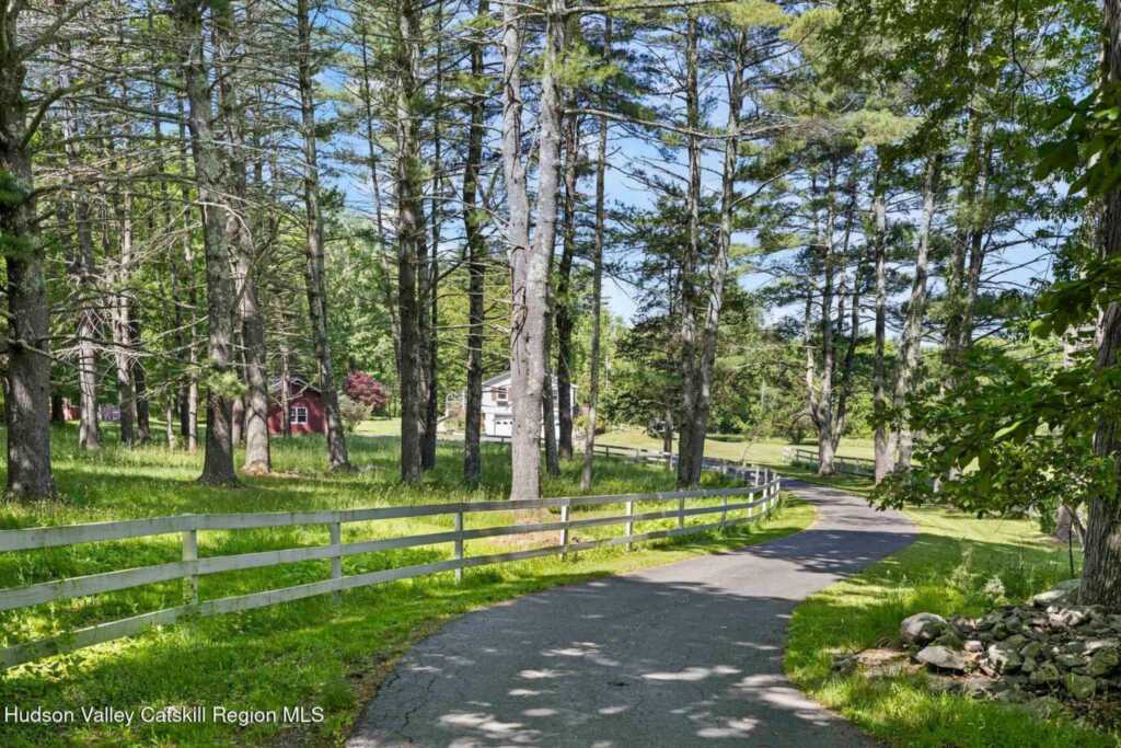94 Chestnut Hill Road, Woodstock, NY 12498 - Photo 16 of 44