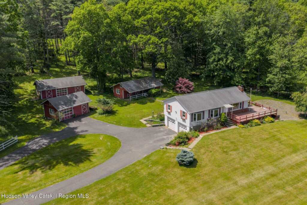 94 Chestnut Hill Road, Woodstock, NY 12498 - Photo 3 of 44