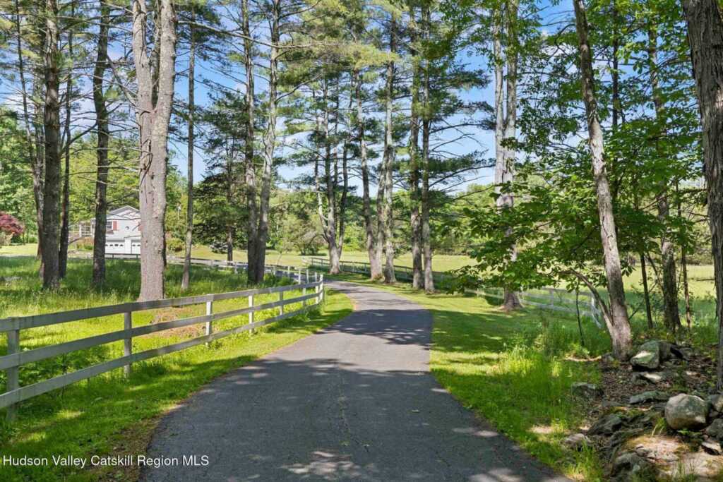 94 Chestnut Hill Road, Woodstock, NY 12498 - Photo 38 of 44