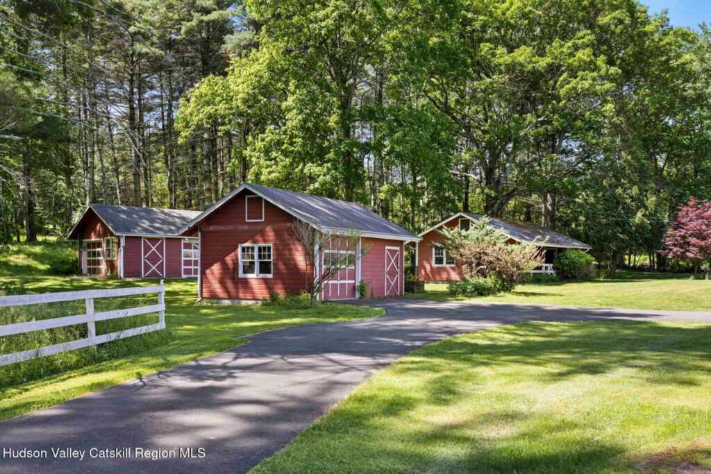 94 Chestnut Hill Road, Woodstock, NY 12498 - Photo 4 of 44