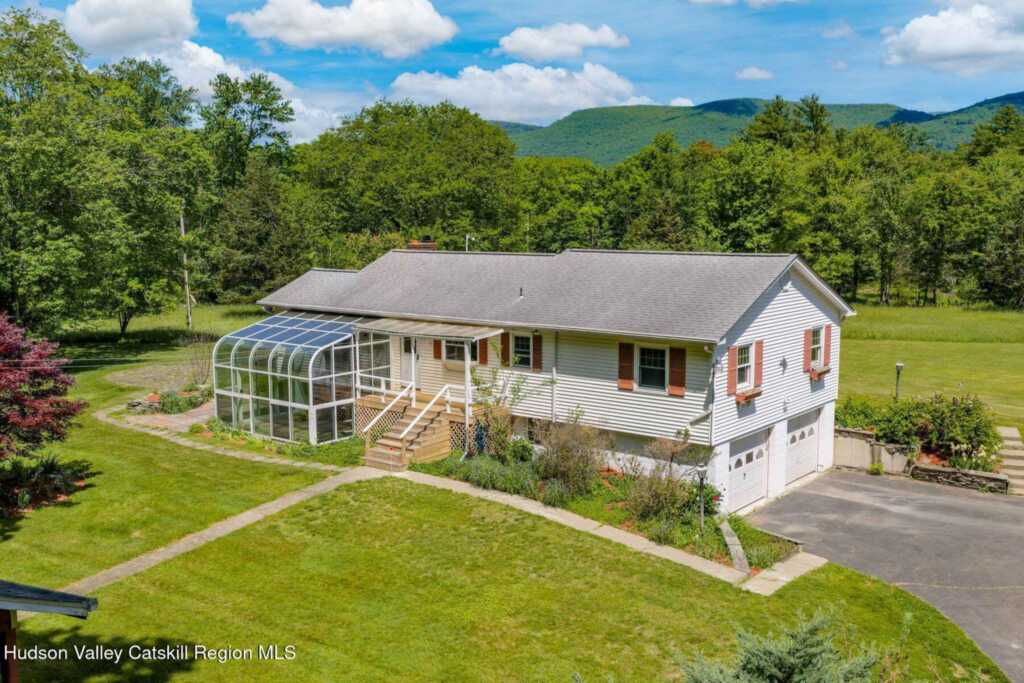 94 Chestnut Hill Road, Woodstock, NY 12498 - Photo 6 of 44