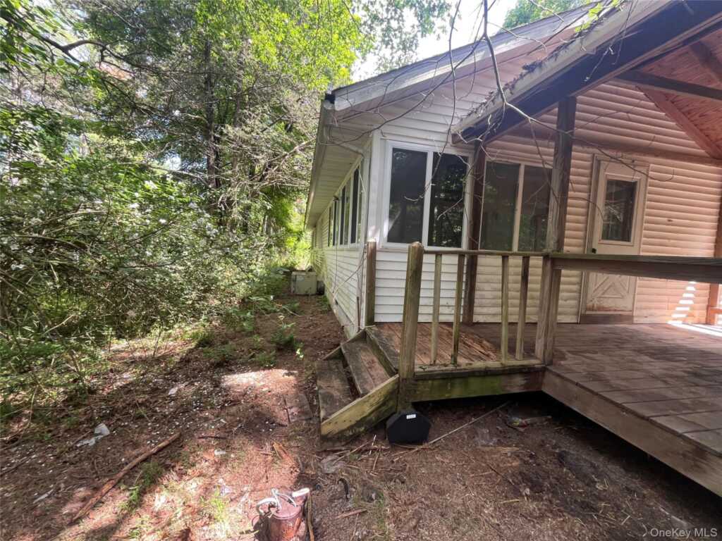 1145 Glasco Turnpike, Saugerties, NY 12477 - Photo 9 of 38