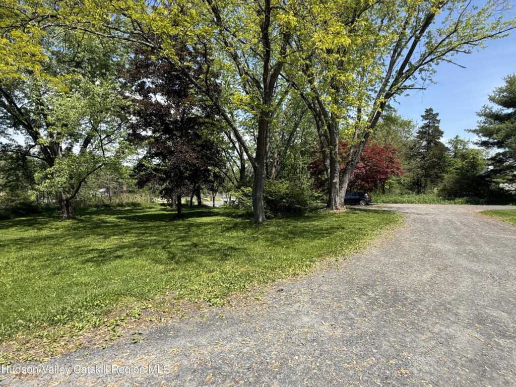 230 New York 32, New Paltz, NY 12561 - Photo 35 of 35