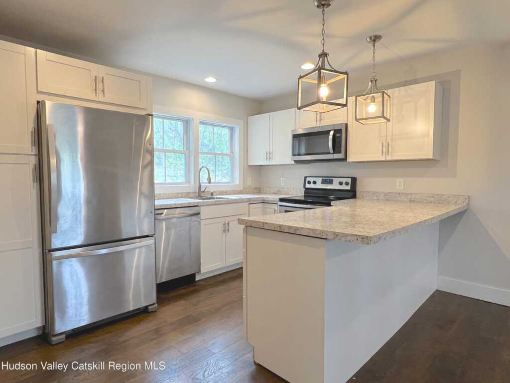230 New York 32, New Paltz, NY 12561 - Photo 5 of 35