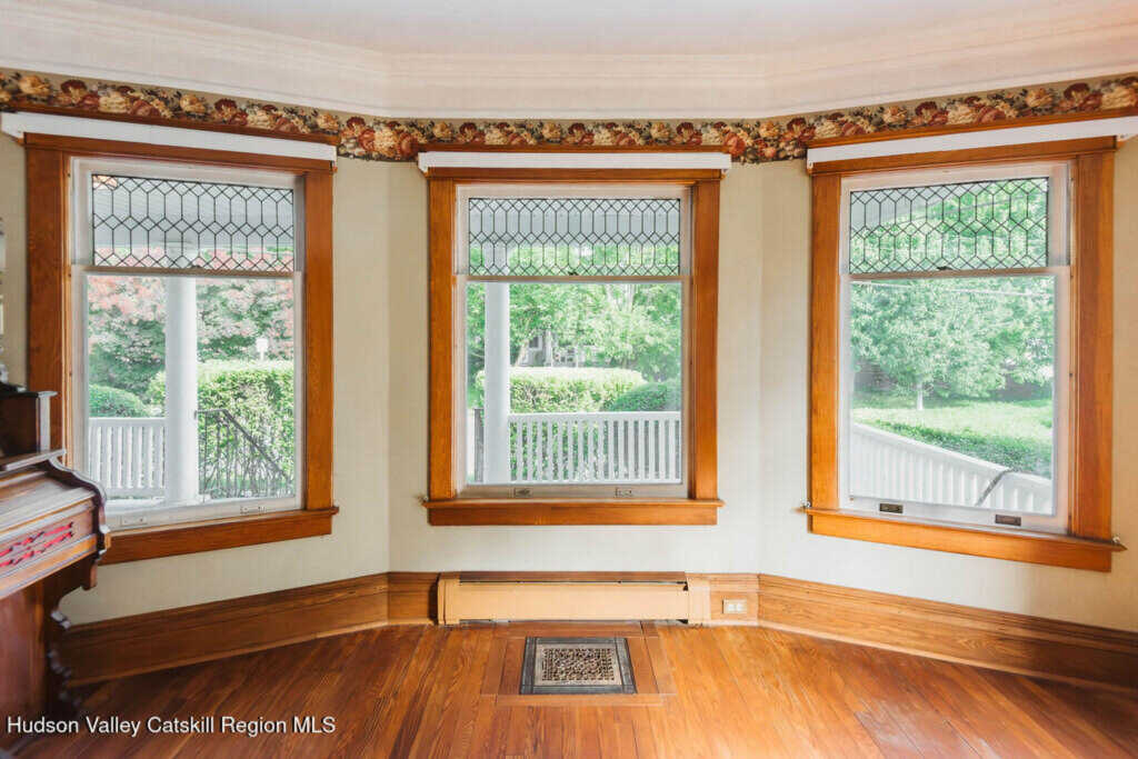 54 Linderman Avenue, Kingston, NY 12401 - Photo 10 of 47