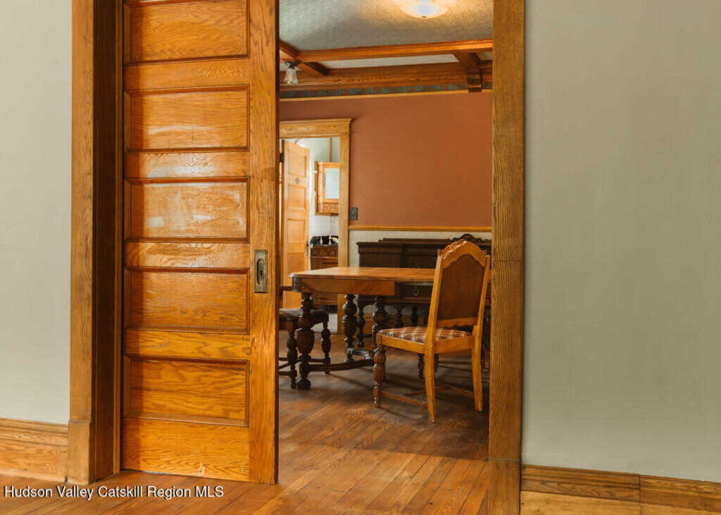 54 Linderman Avenue, Kingston, NY 12401 - Photo 13 of 47