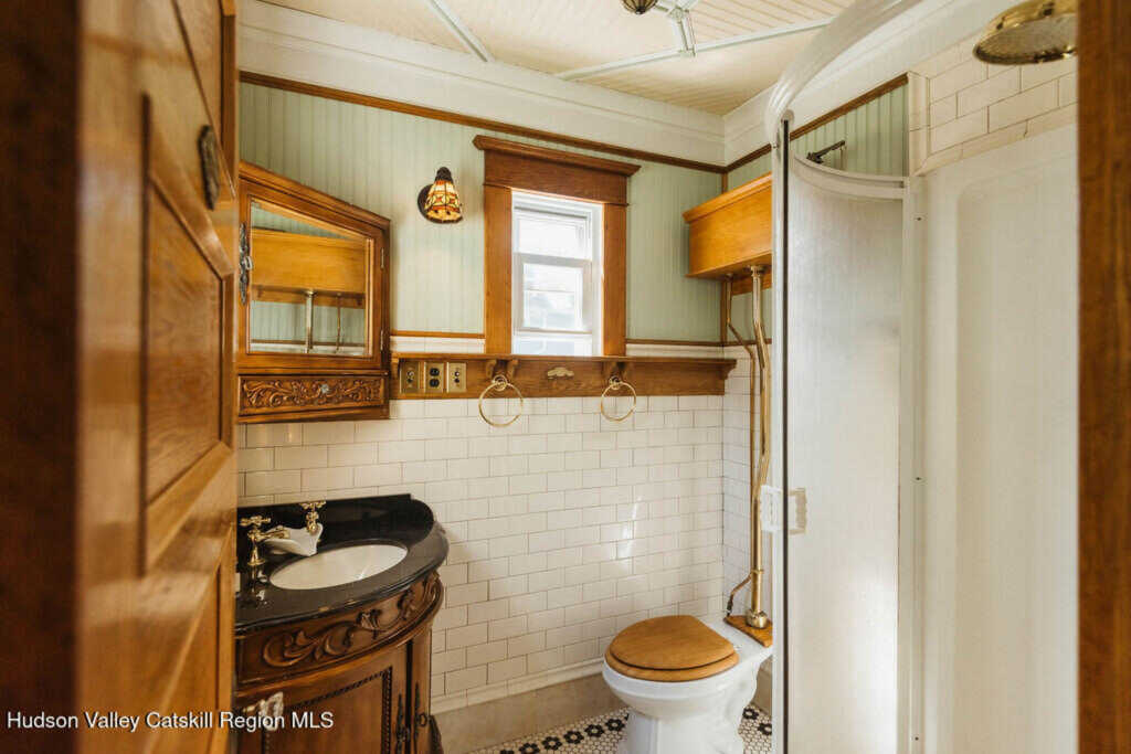 54 Linderman Avenue, Kingston, NY 12401 - Photo 25 of 47