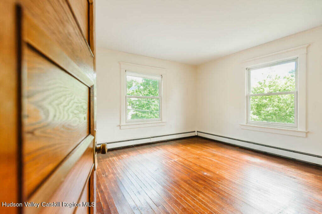 54 Linderman Avenue, Kingston, NY 12401 - Photo 34 of 47