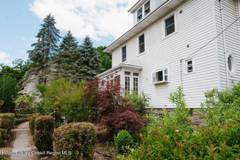 54 Linderman Avenue, Kingston, NY 12401 - Photo 41 of 47